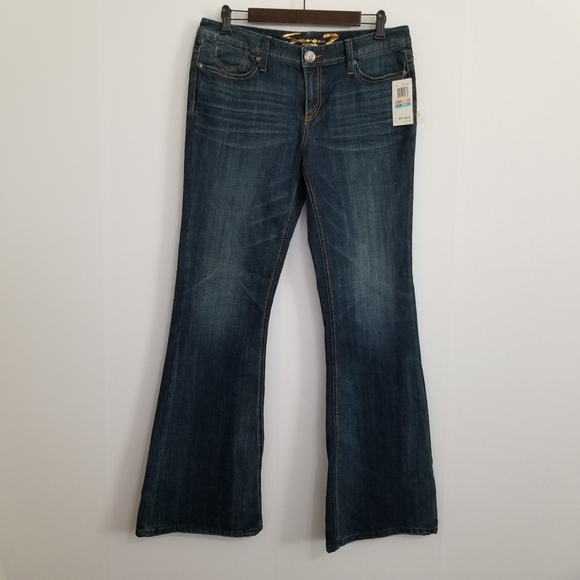 NWT Seven7 Dark Wash Lowrise Flare Jeans Size 31 - Picture 1 of 7